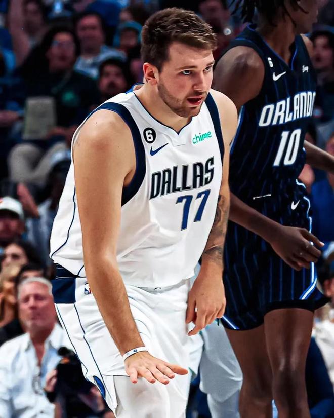 表现极为稳 表现极为稳