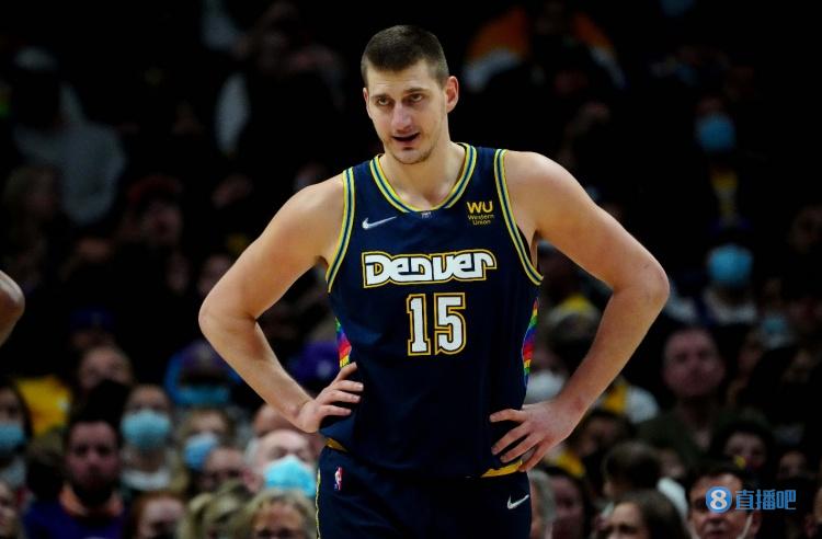 教练组决定 教练组决定