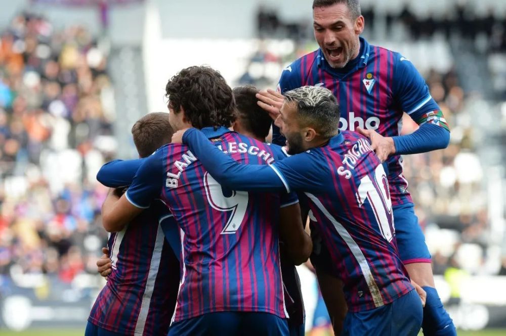 大鲨鱼将迎 大鲨鱼将迎